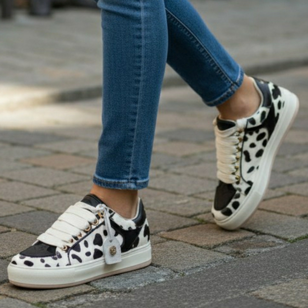 Kurt Geiger Southbank Tag White Sneakers w/ Black Leopard Print Accent NIB! - Picture 1 of 12